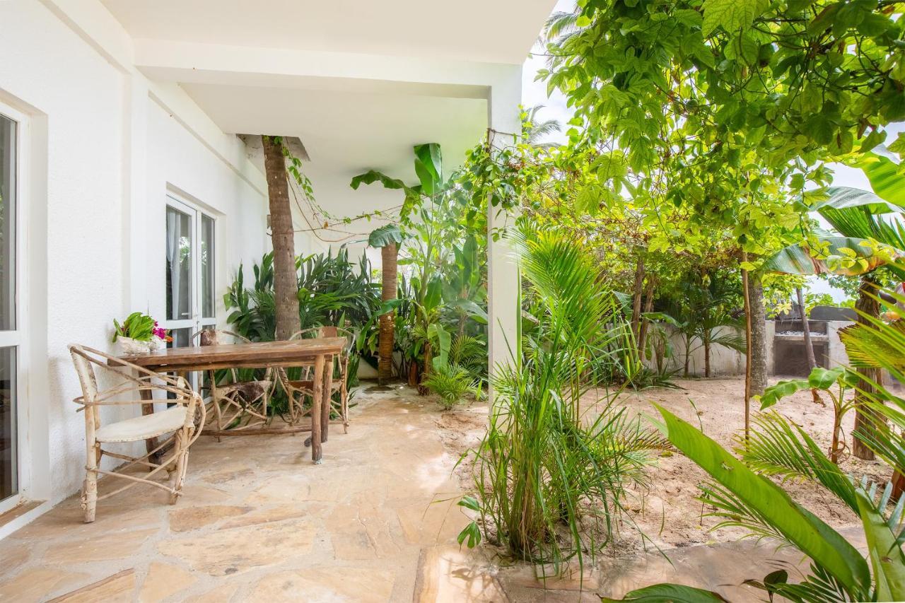 Surfescape Zanzibar Appartement Kiwengwa  Buitenkant foto