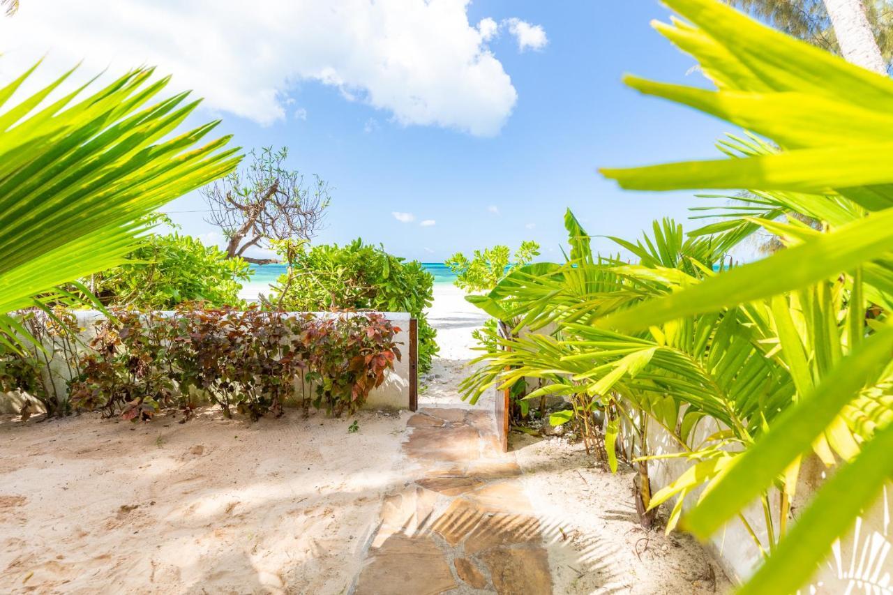 Surfescape Zanzibar Appartement Kiwengwa  Buitenkant foto
